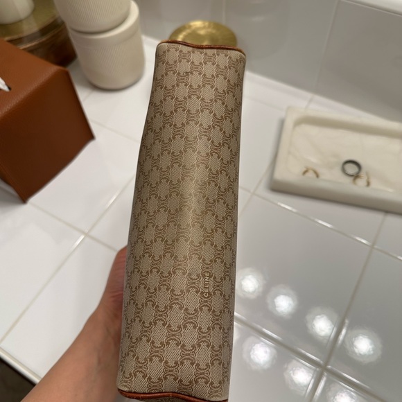 Vintage CELINE COSMO POUCH - Picture 9 of 9